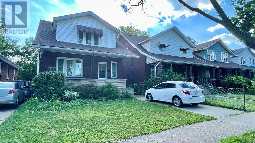 741 Partington, Windsor, ON N9B 2N6