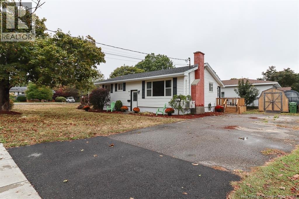62 Robar Ct, Saint John, NB E2J 3J4