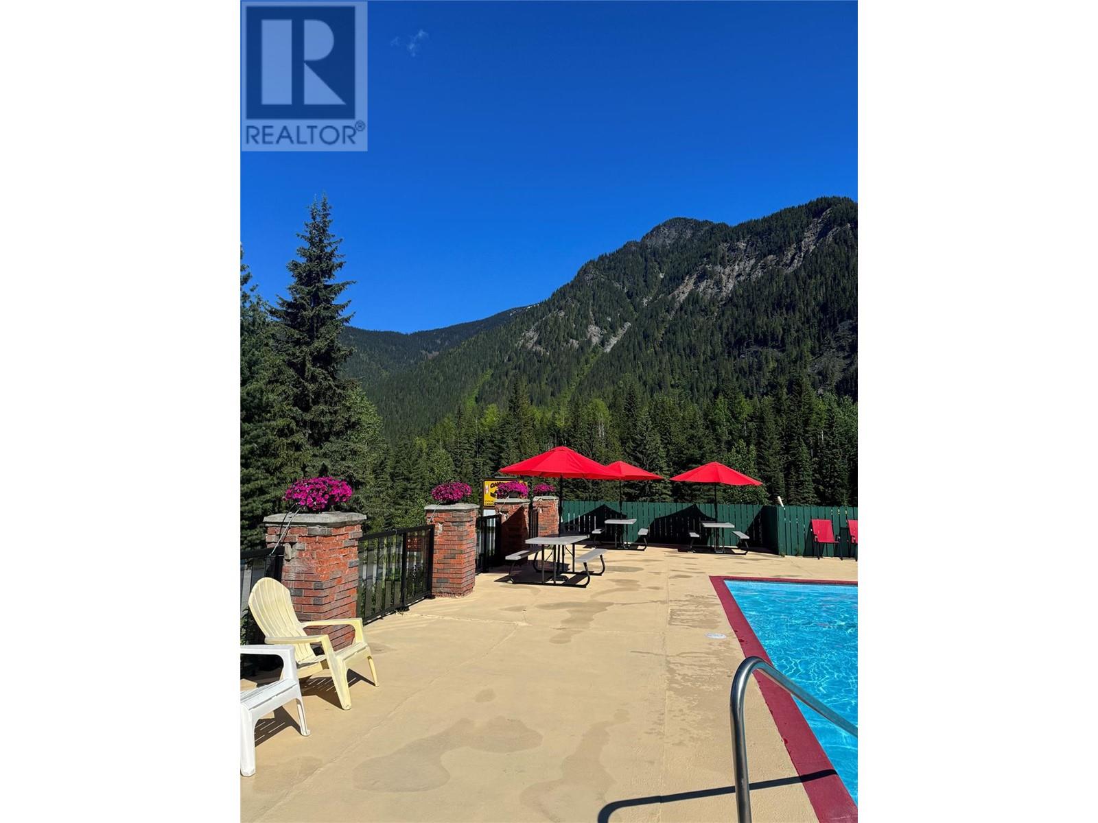 7050 Trans Canada Hwy, Revelstoke, BC V0E 2S0