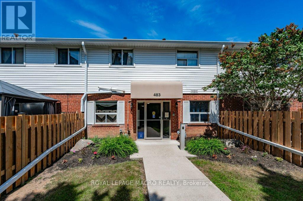 2 483 Claridge Rd, Burlington, ON L7N 2S1