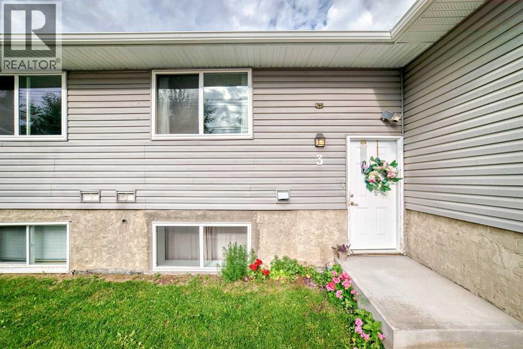 4547 7 Avenue Se Unit 3, Calgary, AB T2A 5E4
