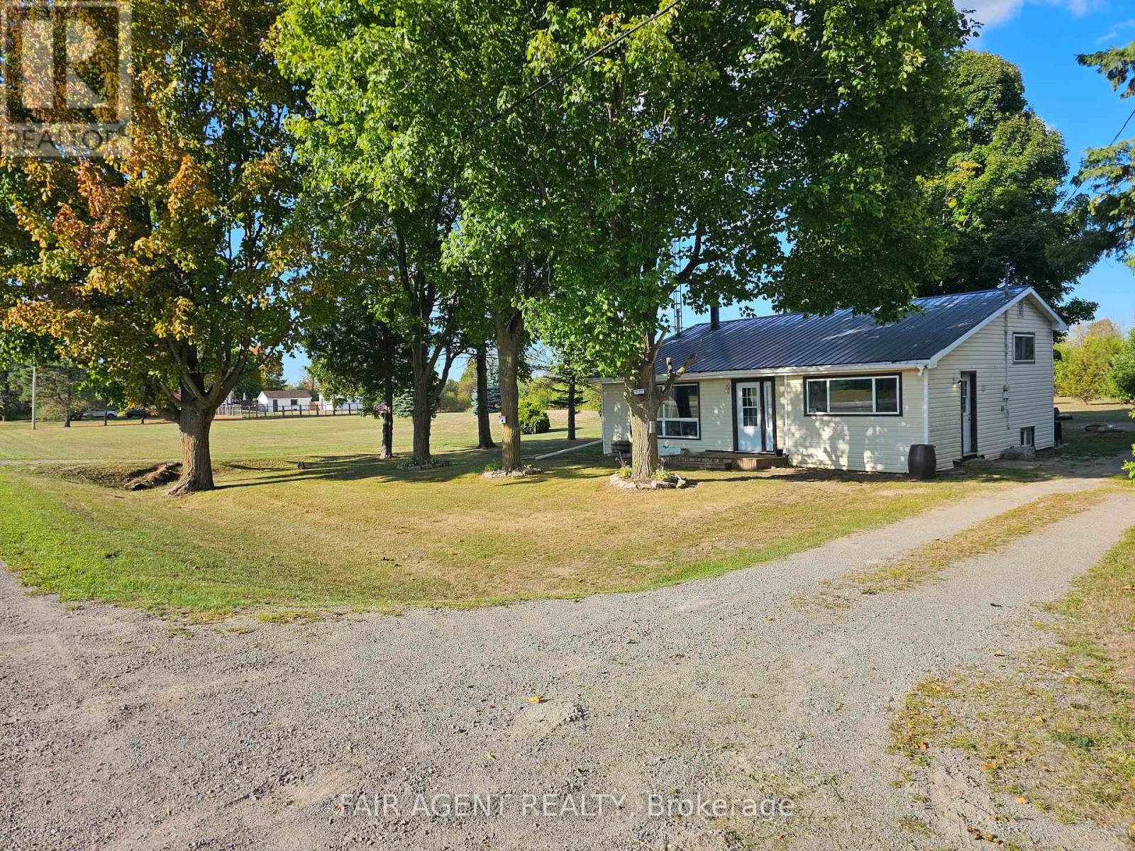 7861 County Road 6 Rd, Elizabethtown-Kitley, ON K0G 1R0