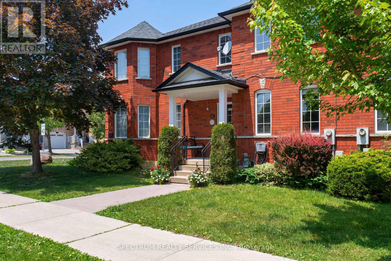66 Decoroso Dr, Vaughan, ON L4H 1N1