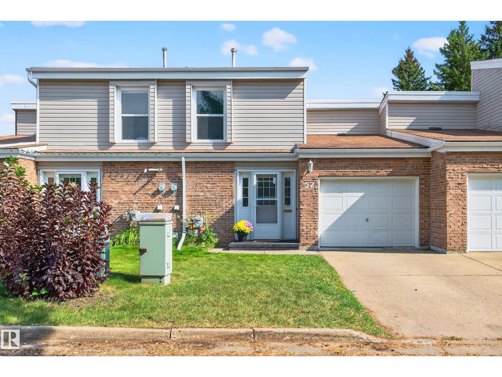 52 Grandview Rg, St. Albert, AB T8N 1T3