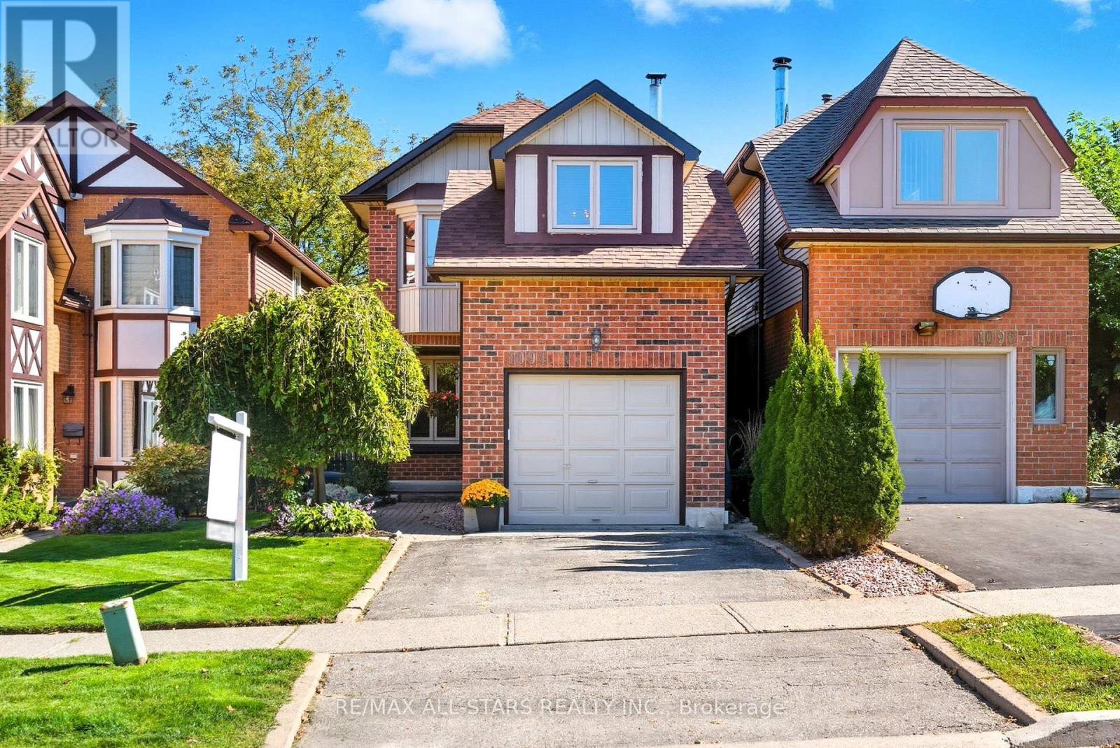 1094 Longbow Dr, Pickering, ON L1V 5X3