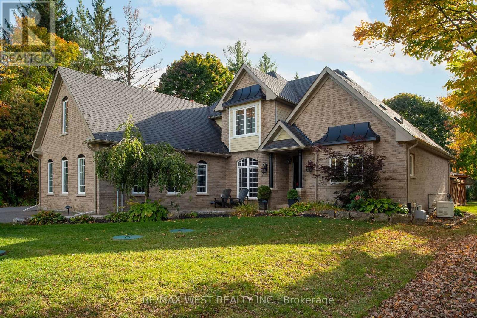 252 Main St, Erin, ON N0B 1T0