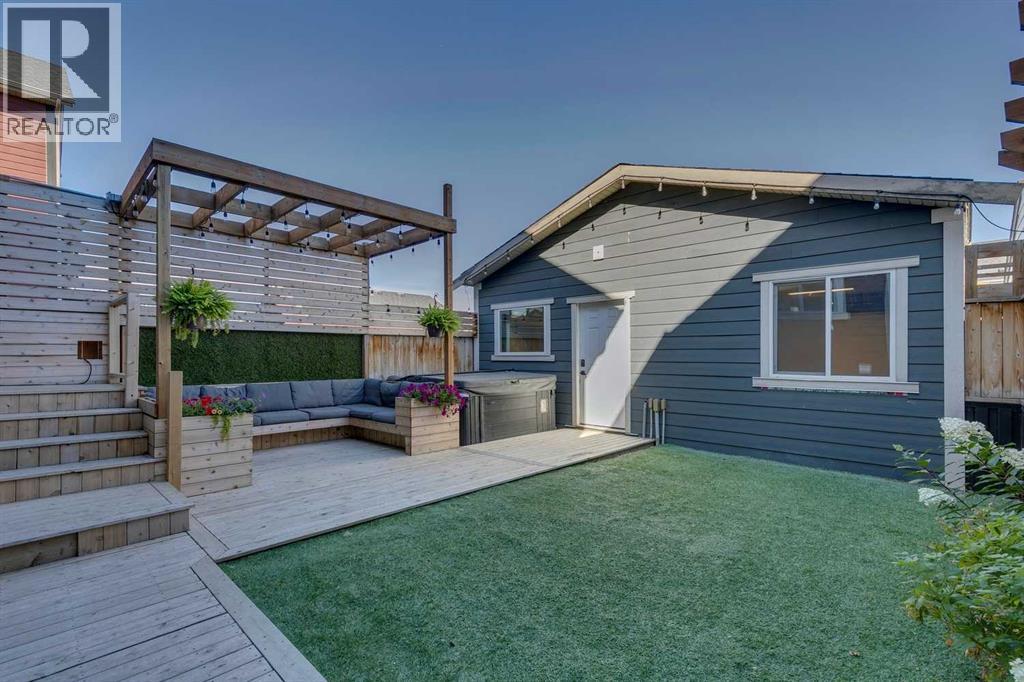 144 Masters Link SE, Calgary, AB T3M 2M9