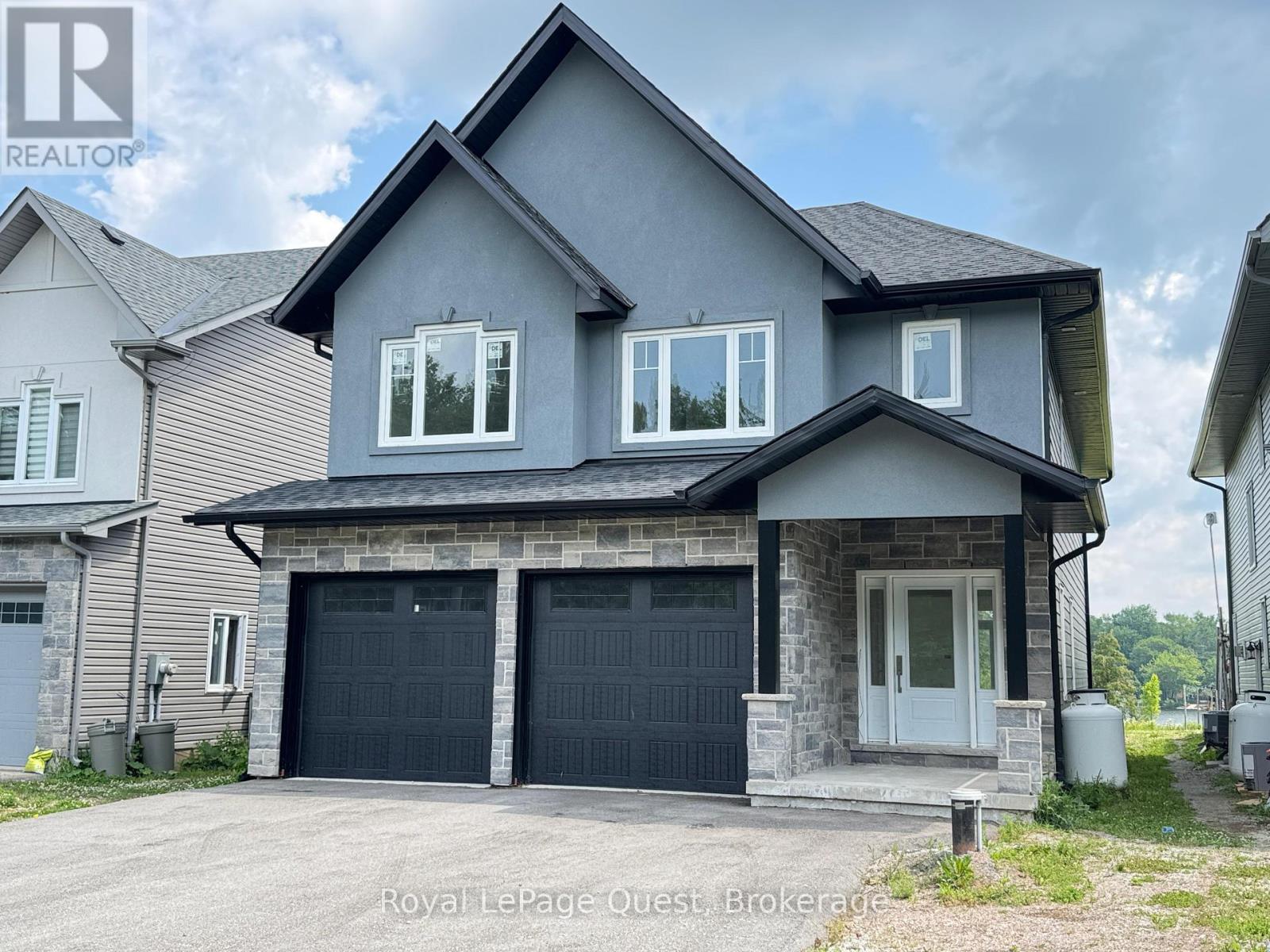 21 Rosy Beach Ct, Ramara, ON L3V 8L2