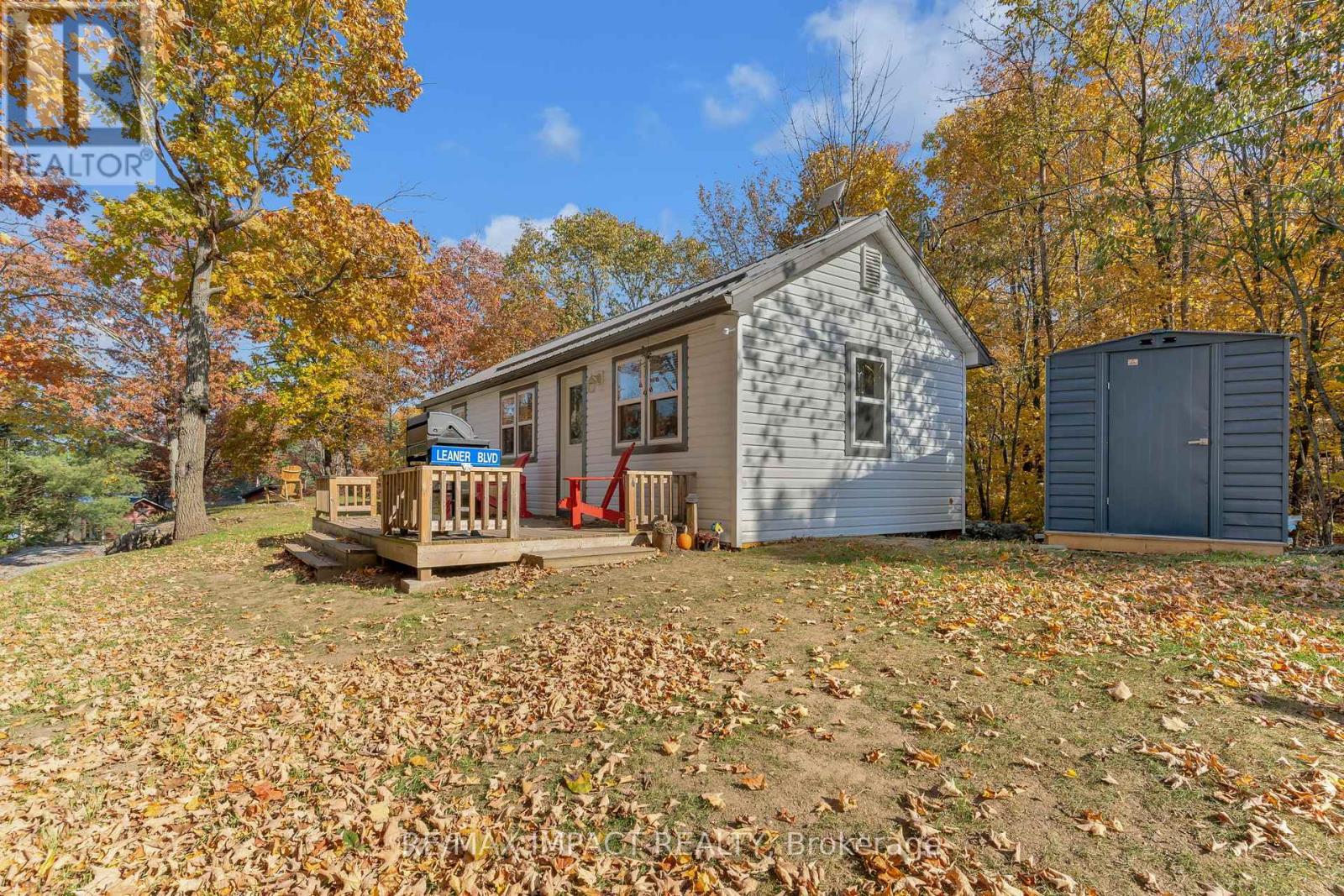 9010 Perth Rd, South Frontenac, ON K0H 2L0