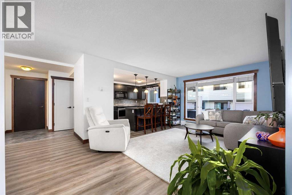 920 68 Avenue Sw Unit 202, Calgary, AB T2V 0N6