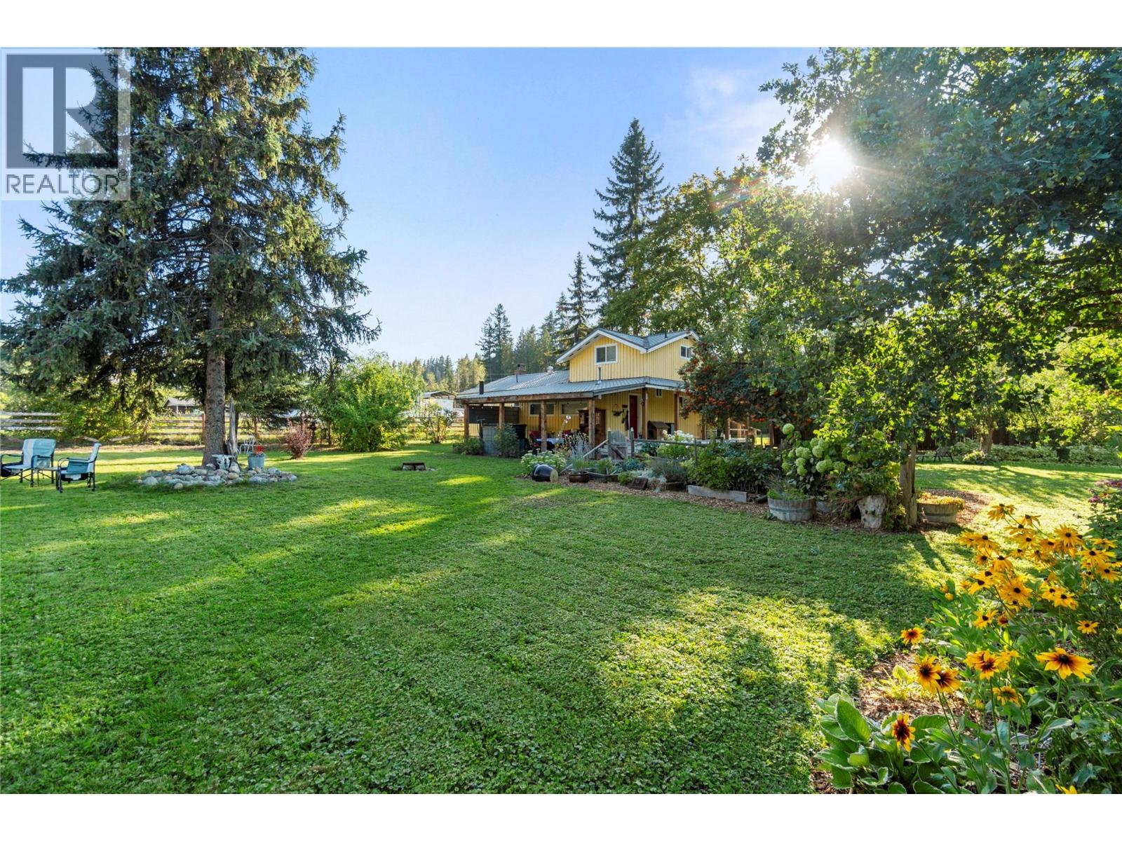 50 Street Ne Unit 3590, Salmon Arm, BC V1E 1Y5