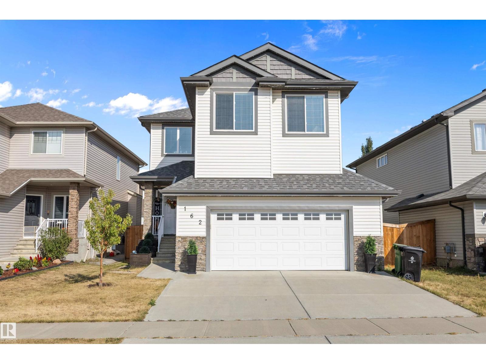 162 Woodbridge Li, Fort Saskatchewan, AB T8L 0P4