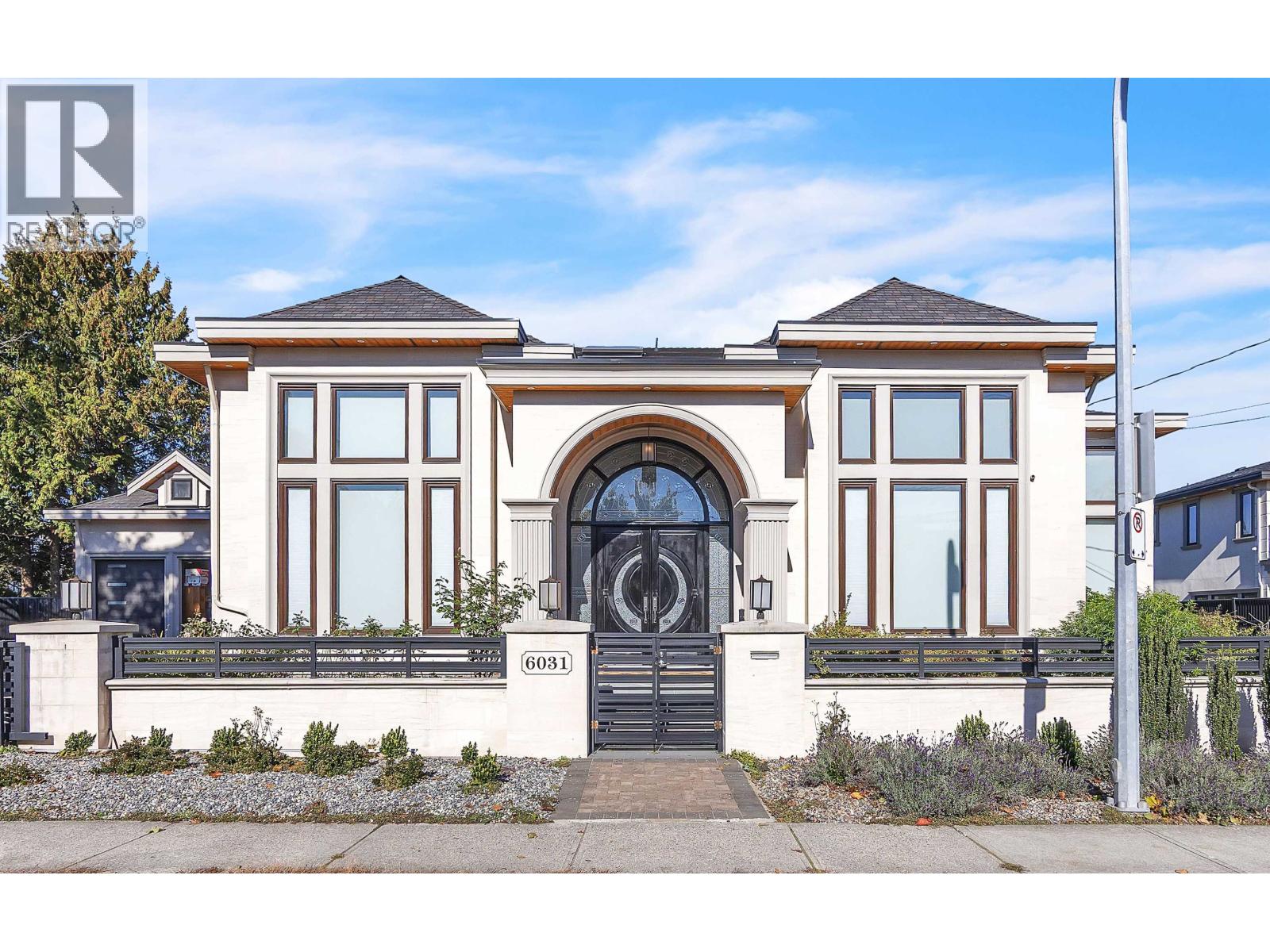 6031 Woodwards Rd, Richmond, BC V7E 1H2