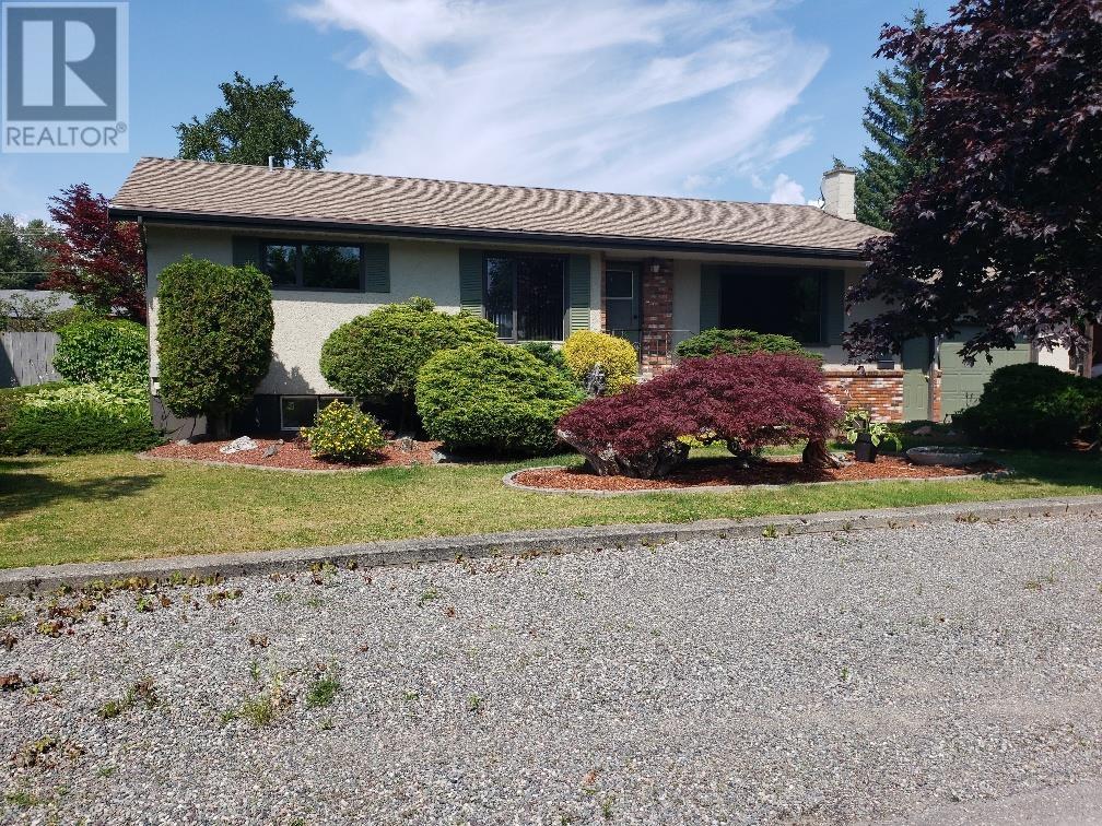 4918 Scott Ave, Terrace, BC V8G 2B8