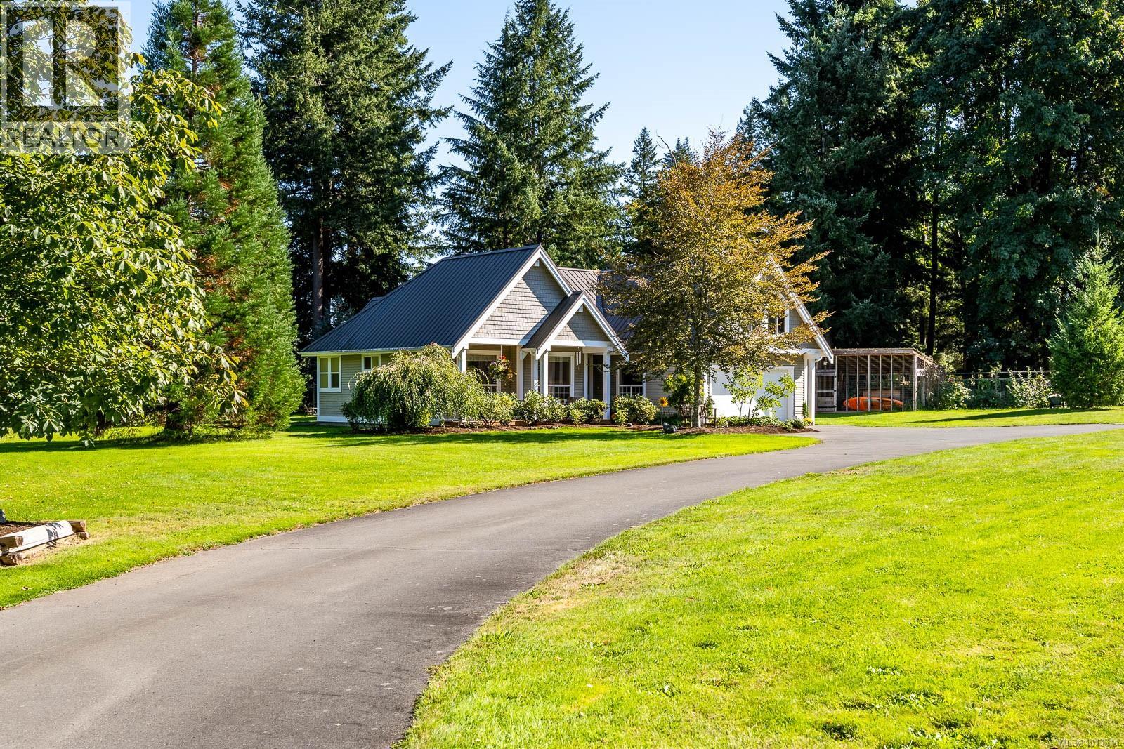 2435 Charleville Rd, Campbell River, BC V9W 4N4
