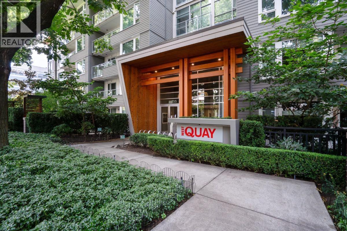 255 W 1st Street Unit 305, North Vancouver, BC V7M 3G8