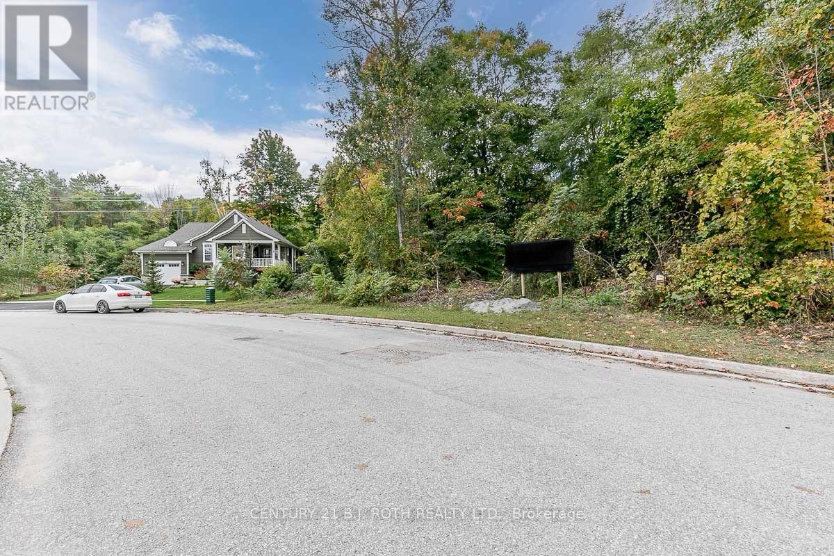 548 Taylor Dr, Midland, ON L4R 0E2