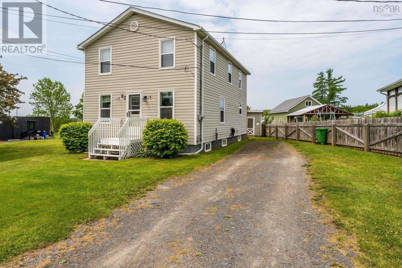 83 Victoria St, Digby, NS B0V 1A0