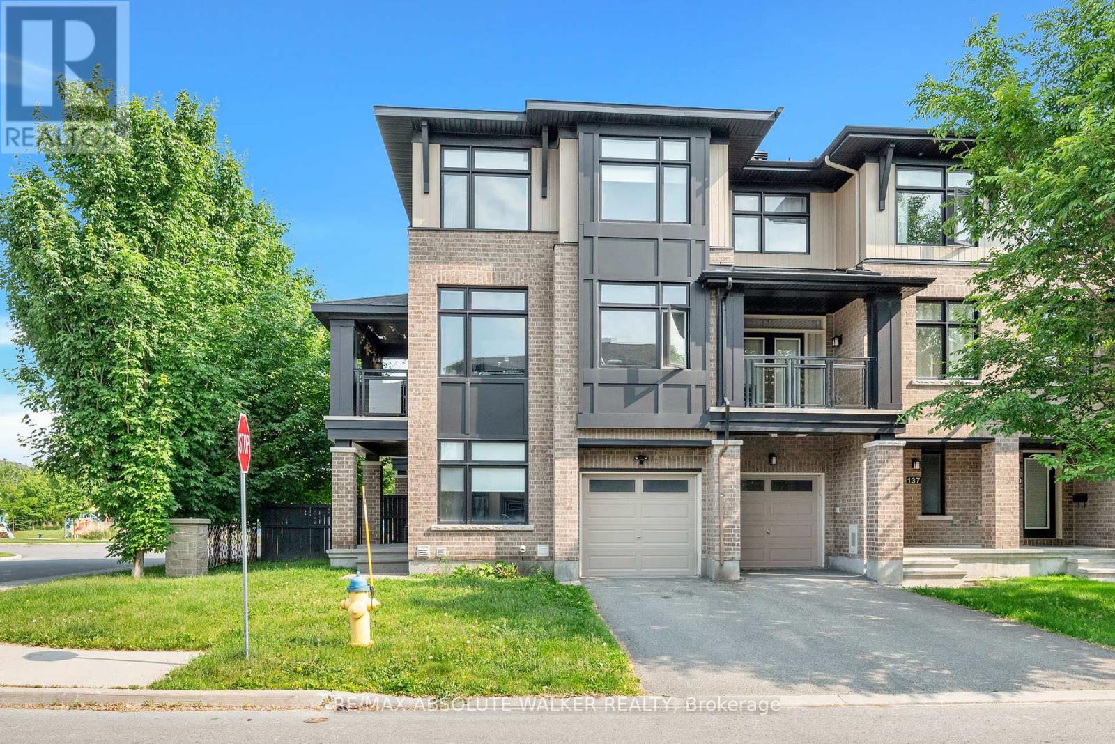 135 Wild Senna Way, Ottawa, ON K2J 5B2