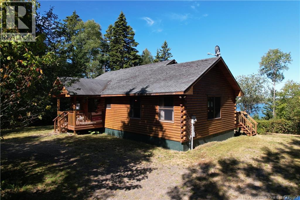 389 Bunker Hill Rd, Wilsons Beach, NB E5E 1M4