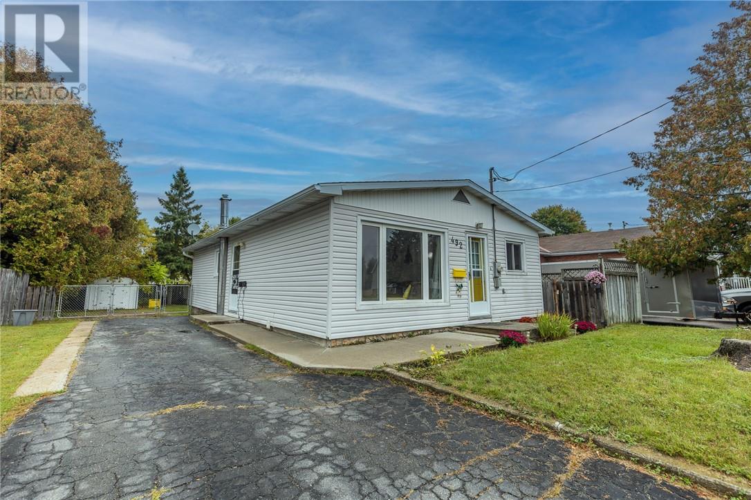 492 Albert St, Espanola, ON P5E 1L4