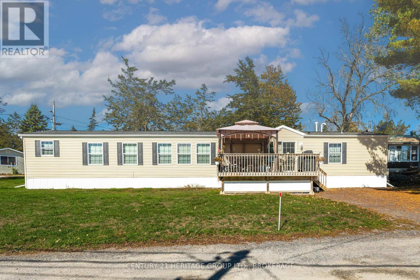 7 5633 Bath Rd, Loyalist, ON K0H 1G0