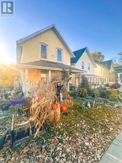 135 Green St, Deseronto, ON K0K 1X0