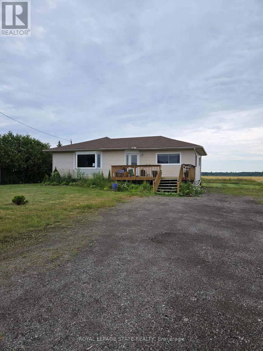 9382 Silver St, West Lincoln, ON L0R 1E0