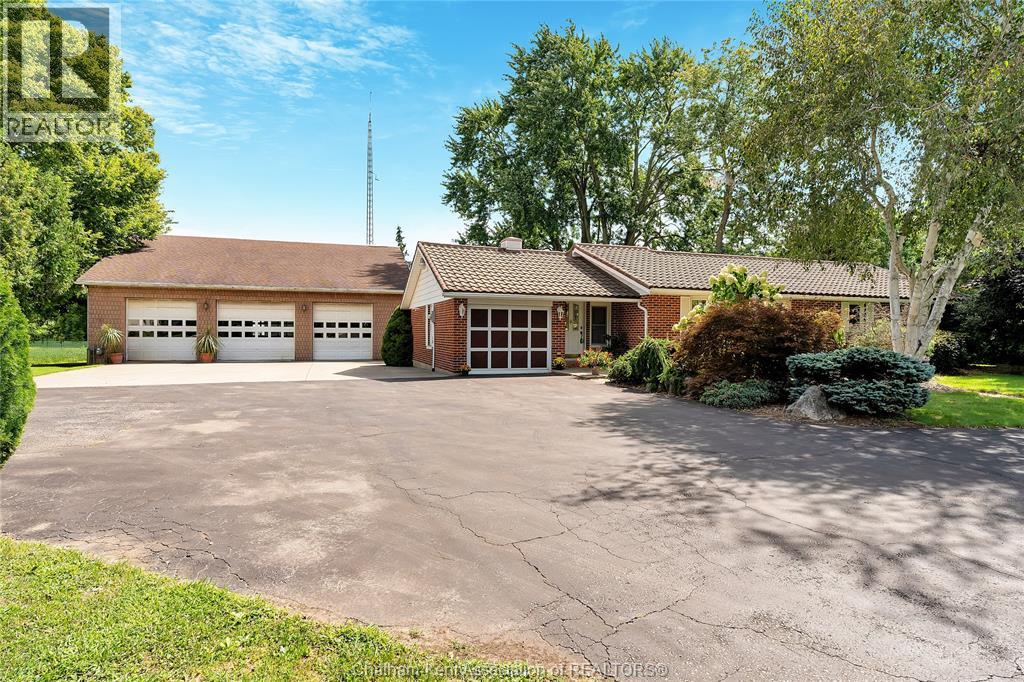 12980 Longwoods Rd, Chatham-Kent, ON N0P 2K0