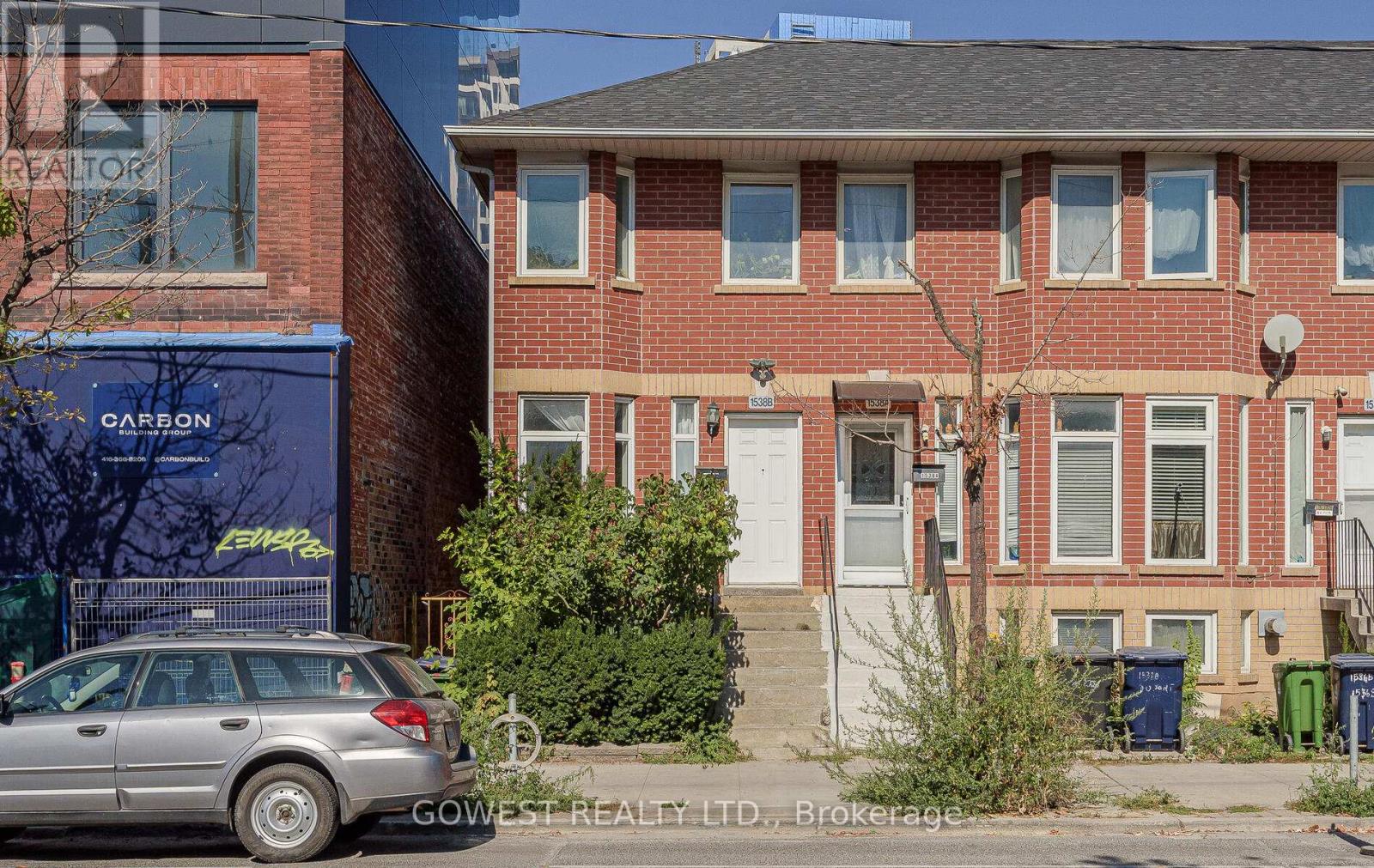 1538 Dupont St B St, Toronto, ON M6P 4G7