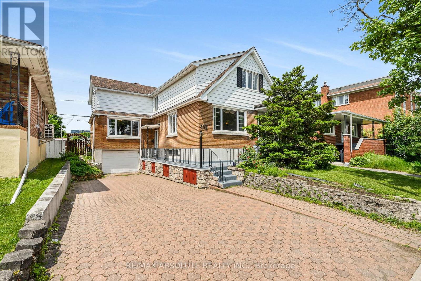 352 Lacasse Ave, Ottawa, ON K1L 7A9