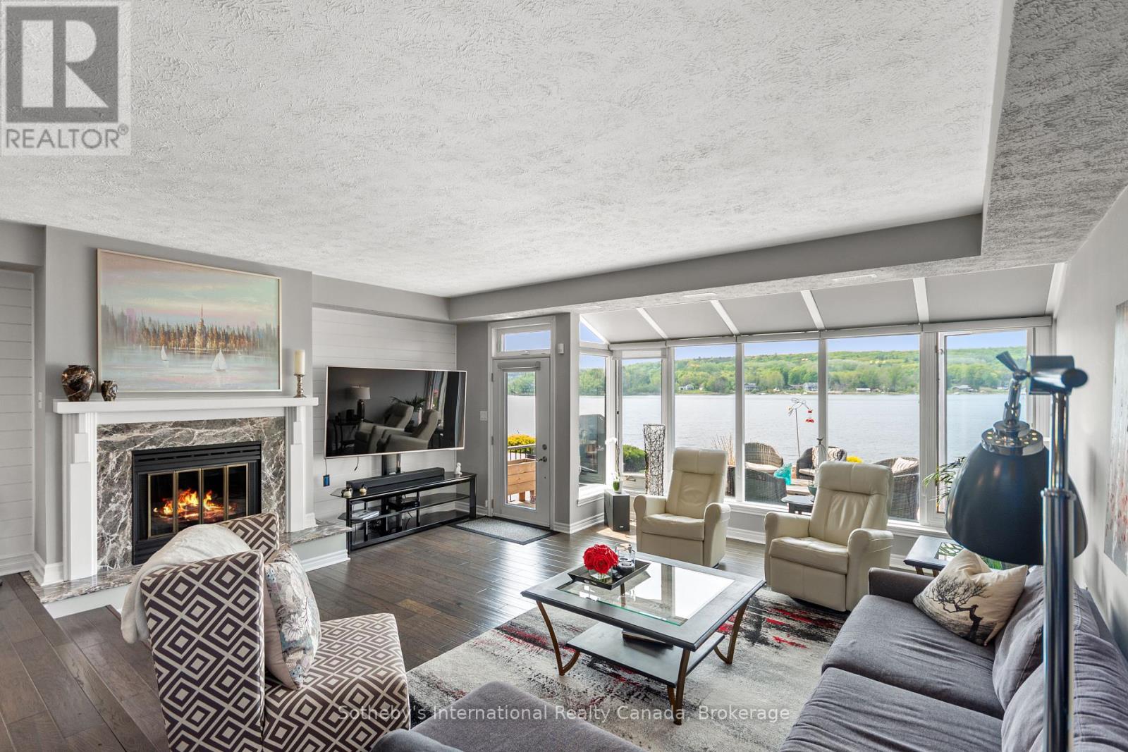 10 8 Beck Blvd, Penetanguishene, ON L9M 1C3