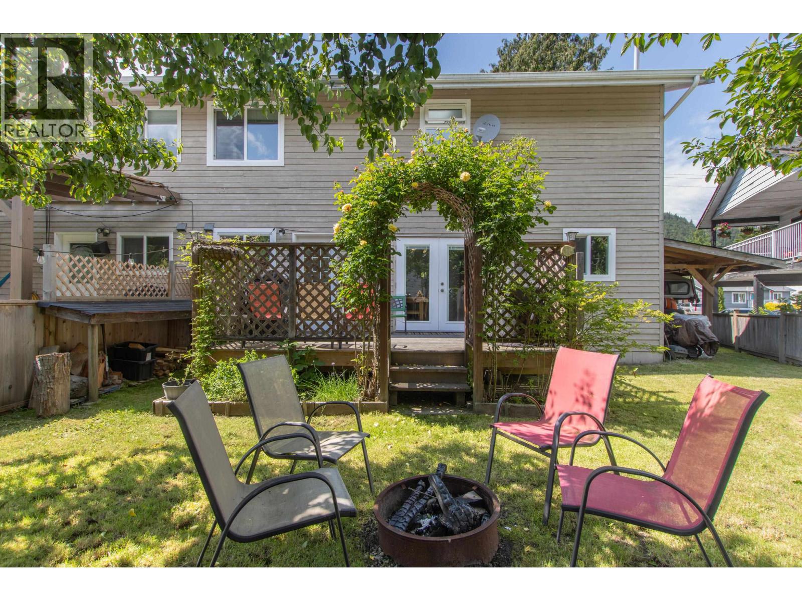 39710 Government Rd, Squamish, BC V8B 0A5