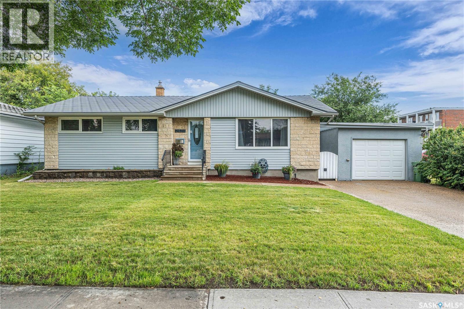 2439 Gordon Rd, Regina, SK S4S 4M4