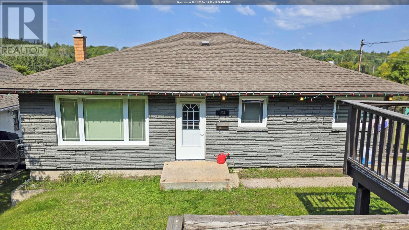 912 Ninth St N, Kenora, ON P9N 2T2