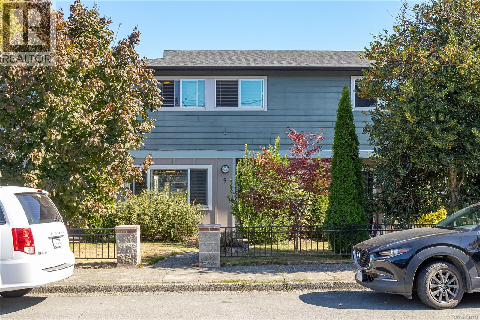 660 Jubilee St Unit 5 St, Duncan, BC V9L 1X6
