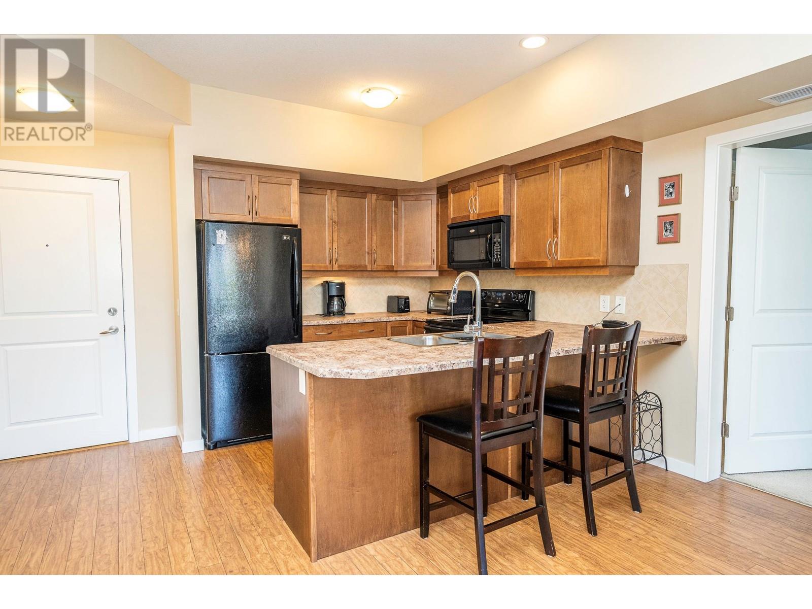 850 Saucier Avenue Unit 223, Kelowna, BC V1Y 6A3