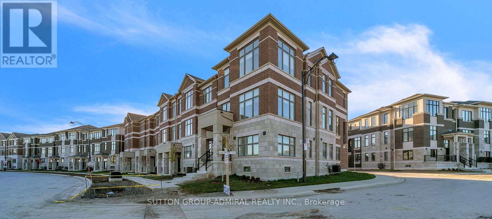 60 Lunay Dr, Richmond Hill, ON L4S 0P2