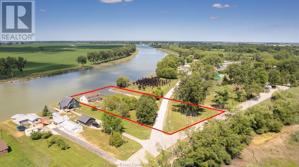 21240 Dockside Rd, Tilbury North, ON N0P 1L0
