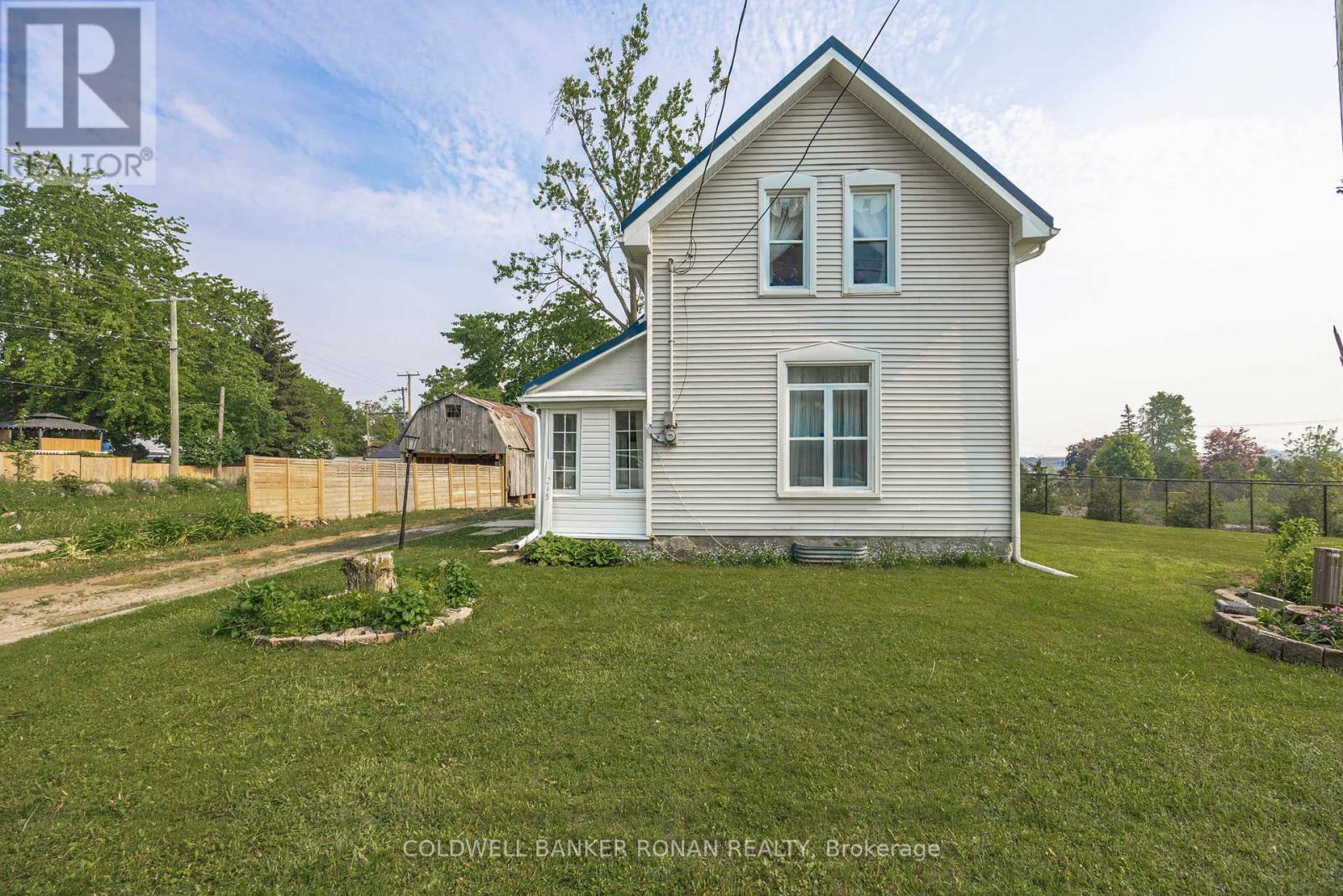 215 First Ave W, Shelburne, ON L9V 2X7