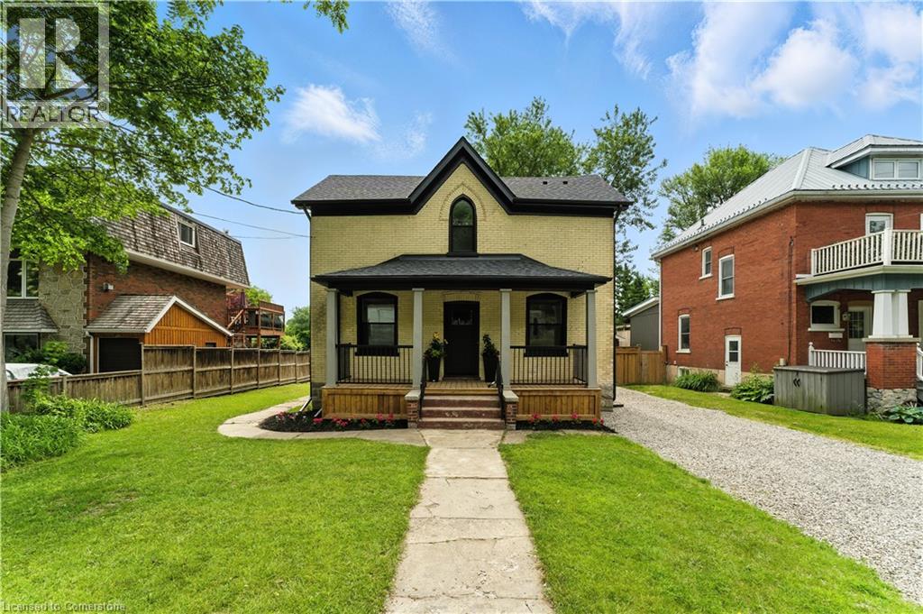 351 Fountain St S, Cambridge, ON N3H 1J2