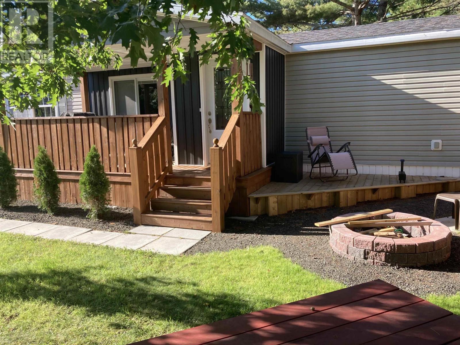 4 Wicks Dr, Meadowvale, NS B0P 1R0
