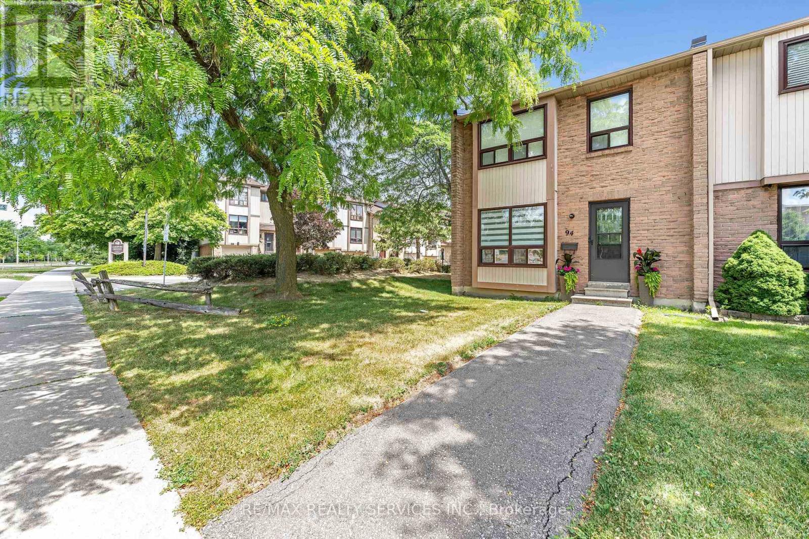 94 94 Guildford Cres, Brampton, ON L6S 3K2
