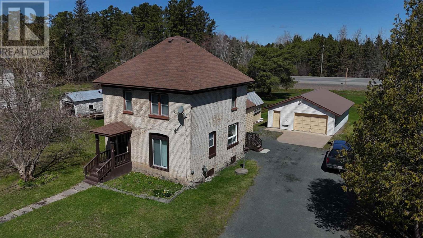 6 Williams St, Bruce Mines, ON P0R 1C0