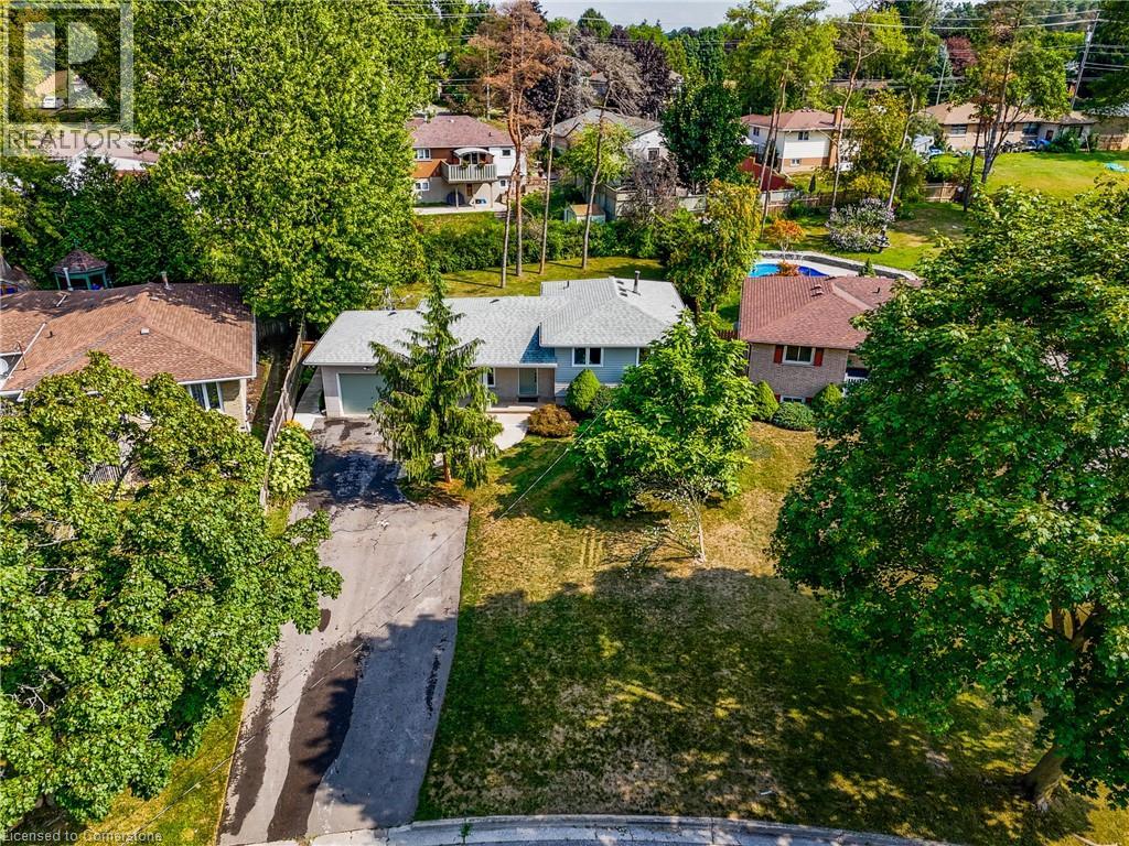 30 Ashton Dr, Simcoe, ON N3Y 2S4