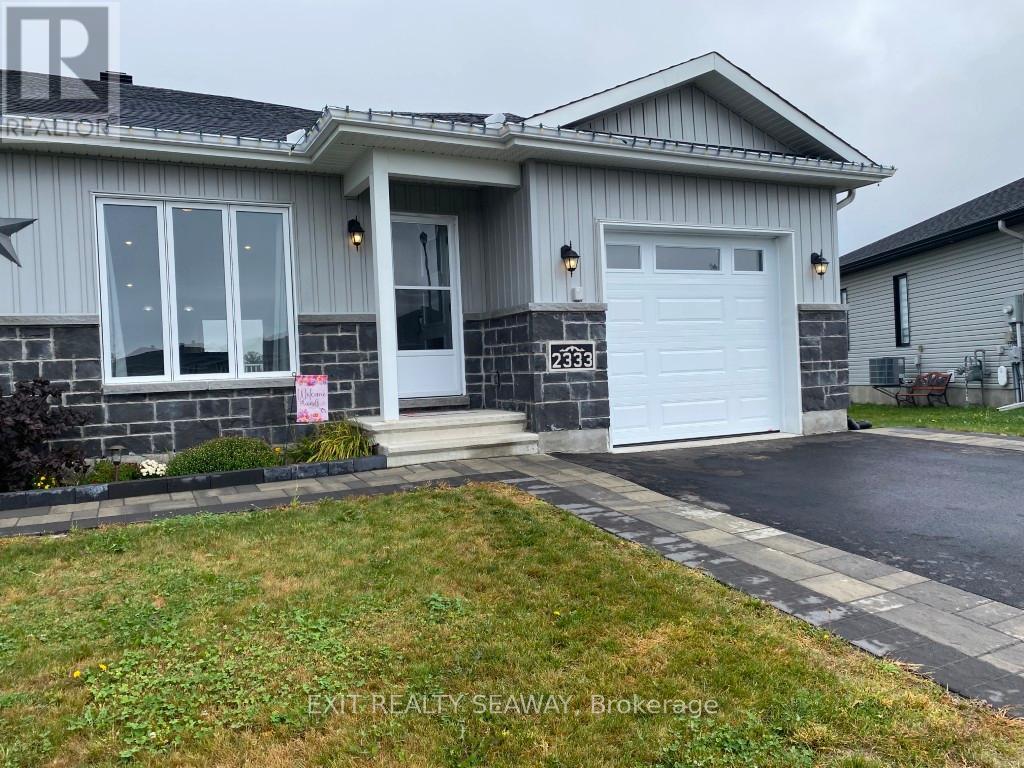2333 Watson Cres, Cornwall, ON K6H 0H7