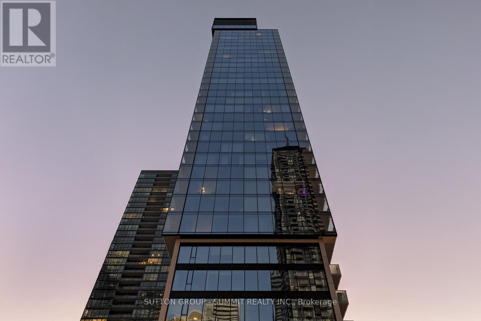 902 11 Charlotte St, Toronto, ON M5V 0M6