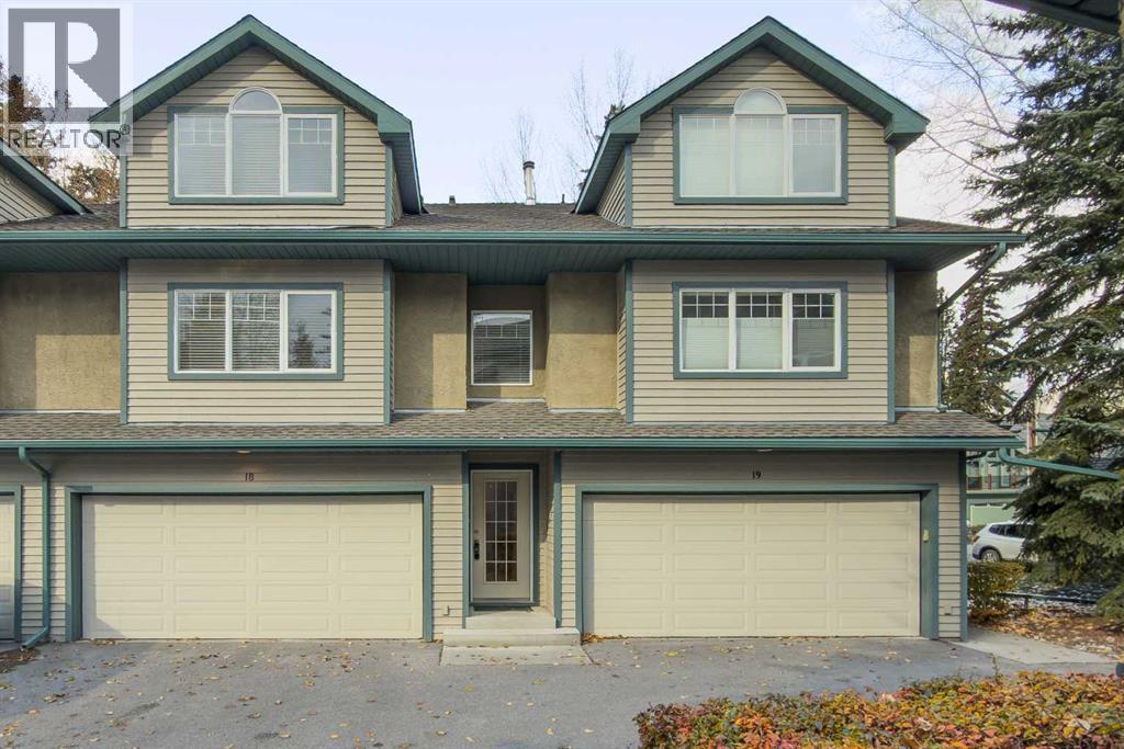 164 Rundle Drive Unit 18, Canmore, AB T1W 2L7