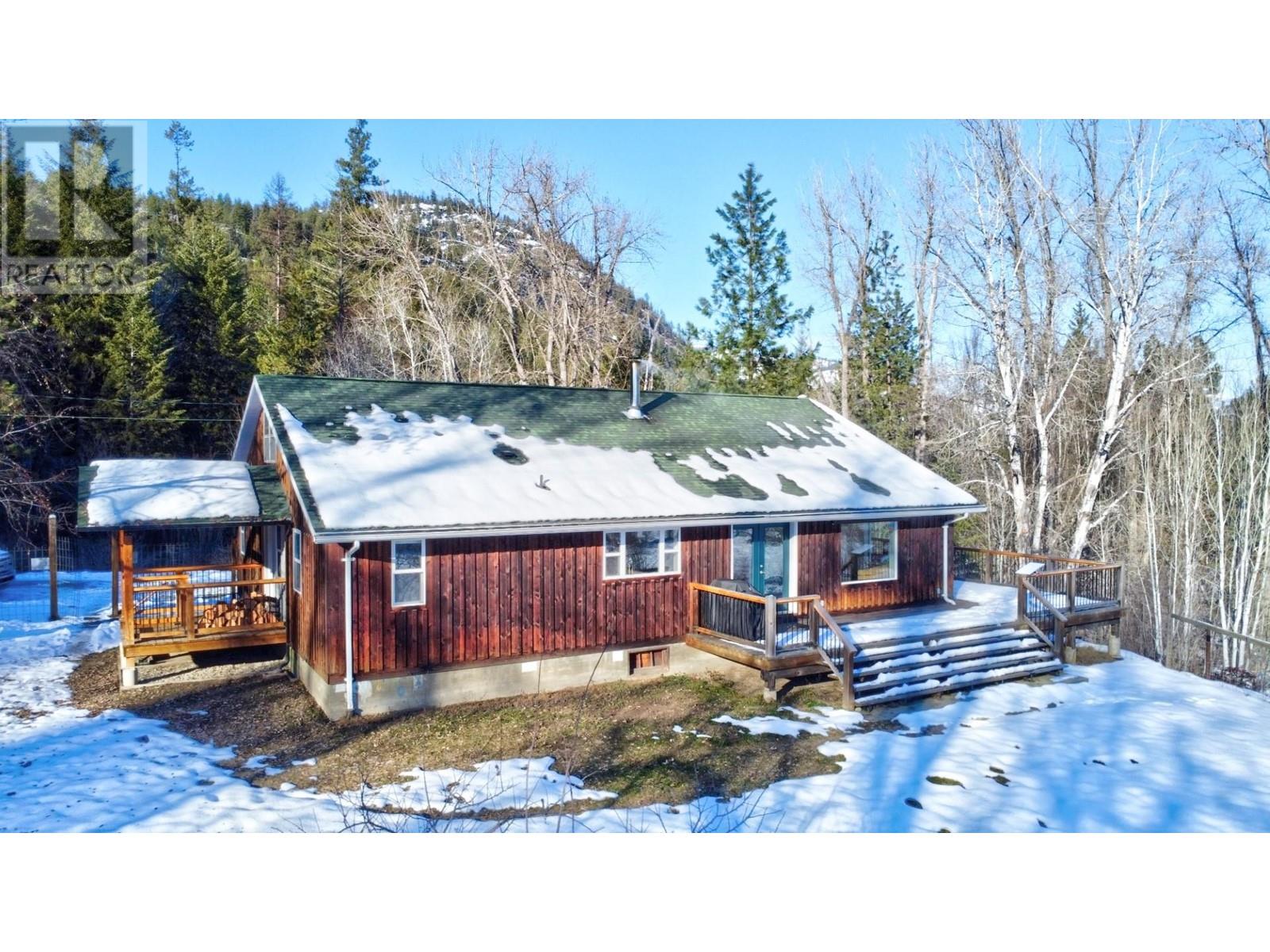 11650 Brown Creek Rd, Grand Forks, BC V0H 1H8