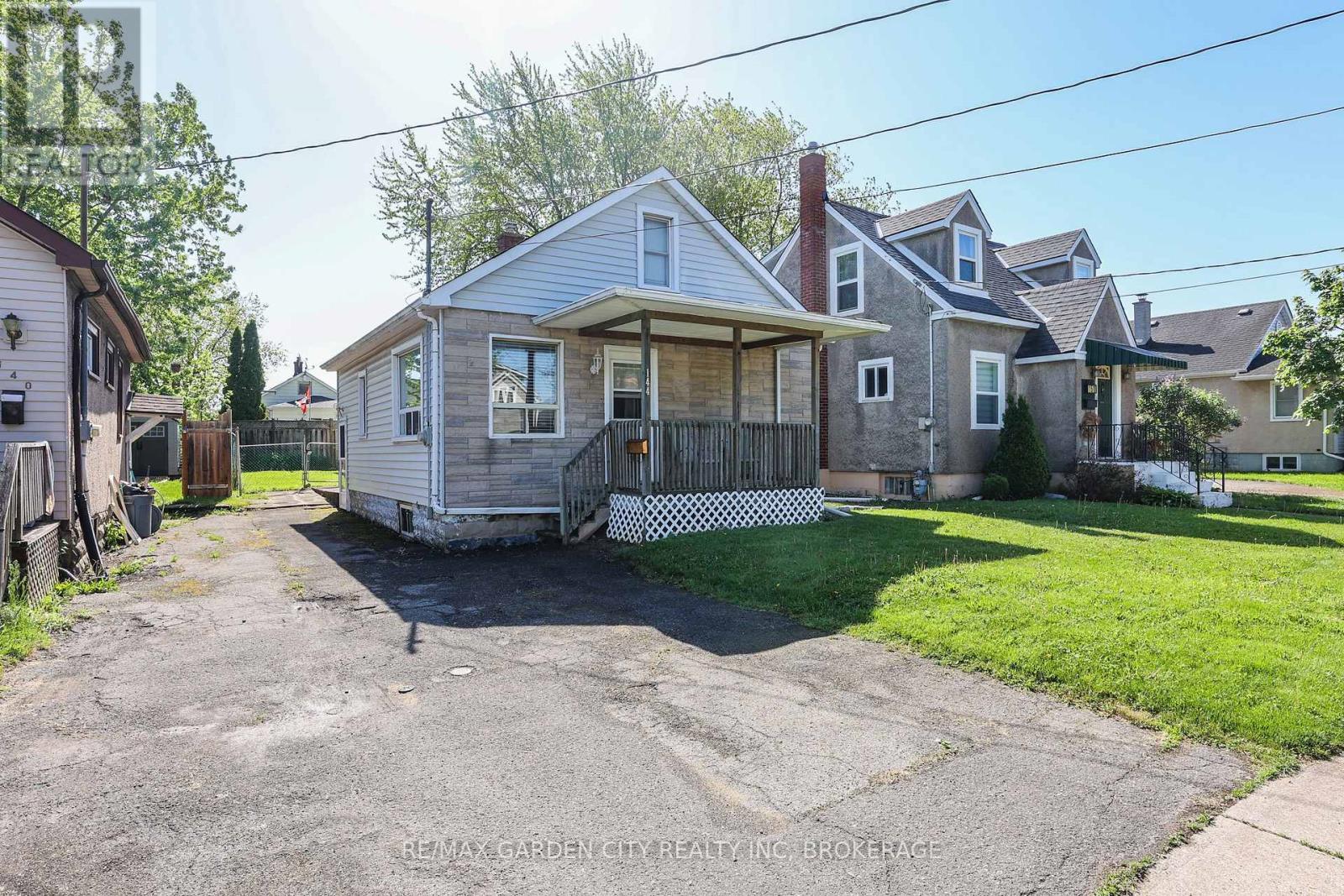 144 Mcalpine Ave S, Welland, ON L3B 1T6